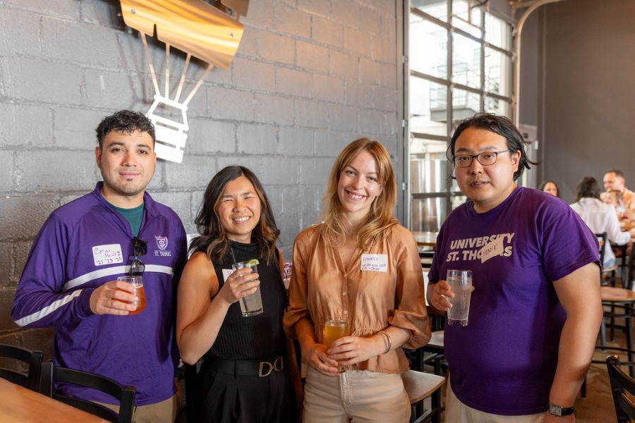 St. Thomas alumni gather at Insight Brewing for Hops and Hype event