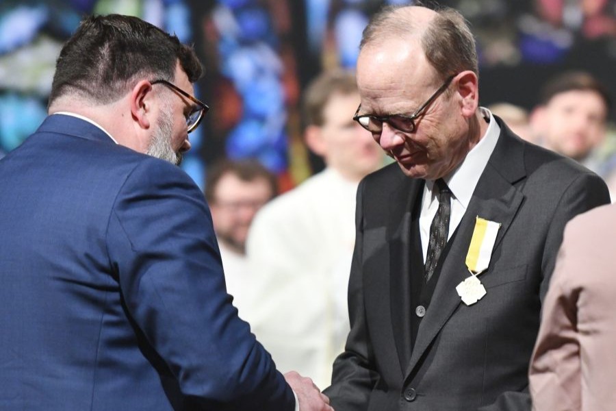 Dr. John Boyle Receives Papal Award