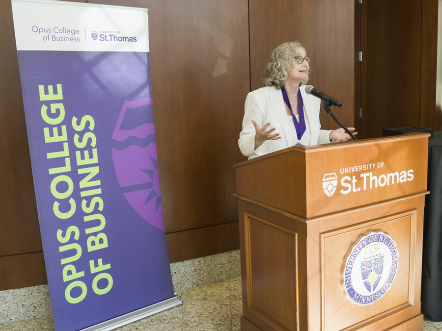 Dr. Lisa Abendroth accepts the inaugural appointment as the Hoffman Melrose Toro Endowed Professorship in Marketing Innovation at an event at Opus College of Business on Aug. 27, 2026.