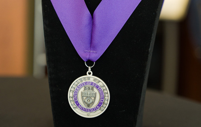 Since the Middle Ages, medallions, chains and other insignia have signified status within professional institutions. As part of Be Brilliant. Be Bold., St. Thomas presents medallions to endowed faculty to wear with their academic regalia. 
